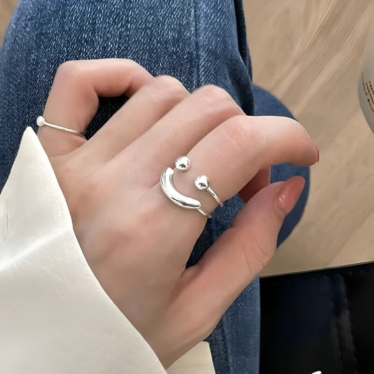 GlanzRing – Tragen Sie jeden Tag Freude mit müheloser Eleganz