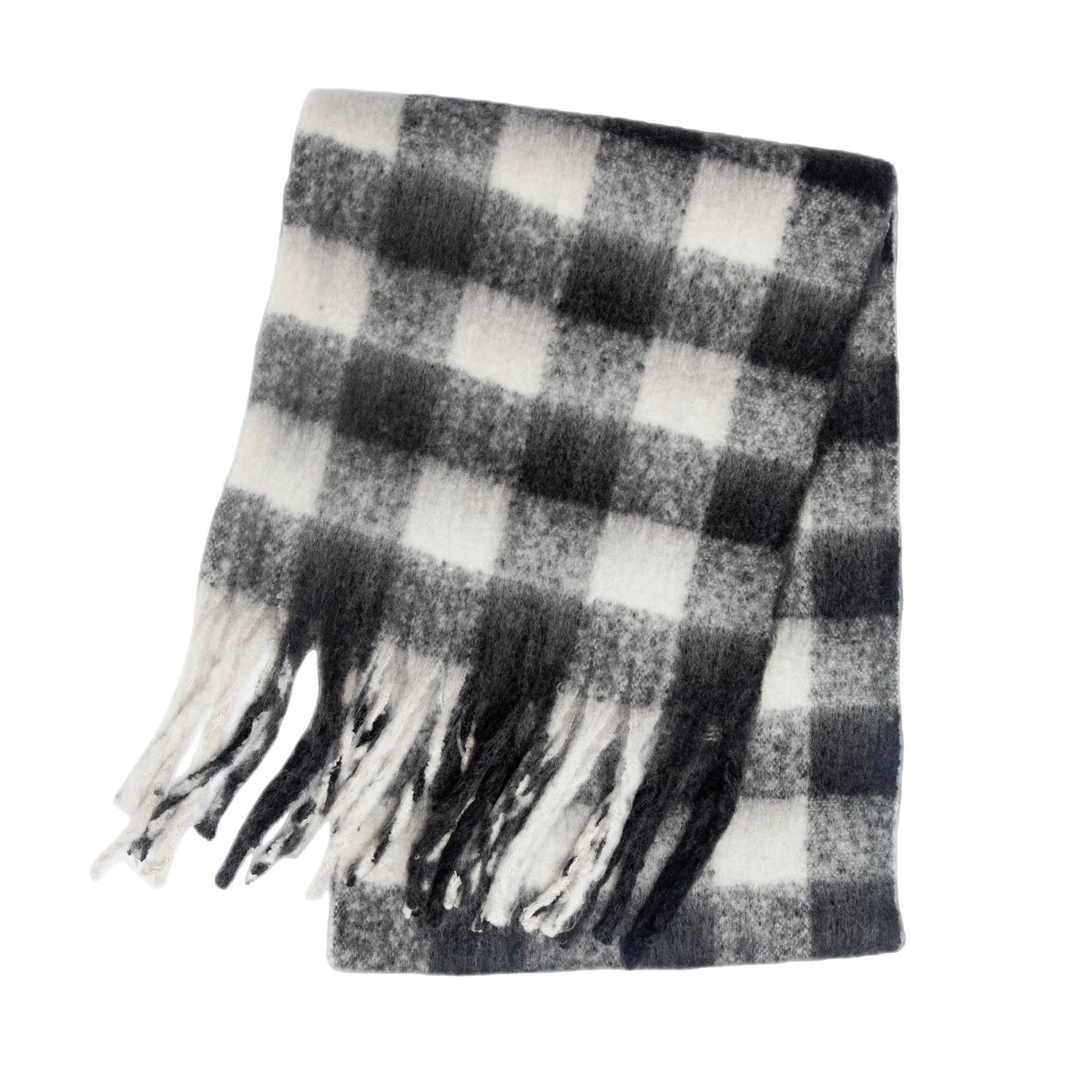 Warmth and Style: Elegant Winter Scarf in Colorful Plaid
