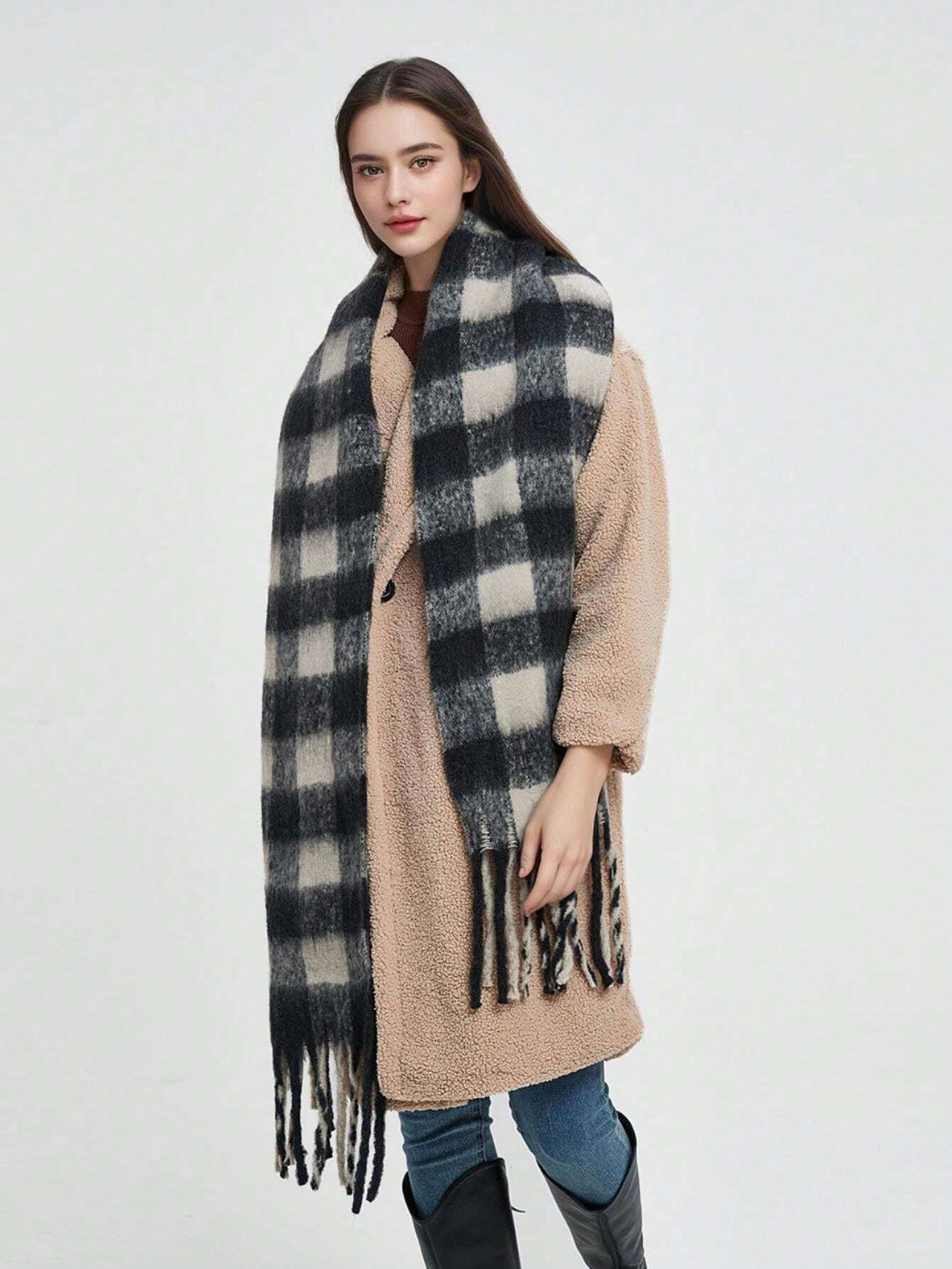 Warmth and Style: Elegant Winter Scarf in Colorful Plaid