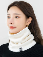 Elegant Velvet Scarf for Women – The Ideal Winter Companion
