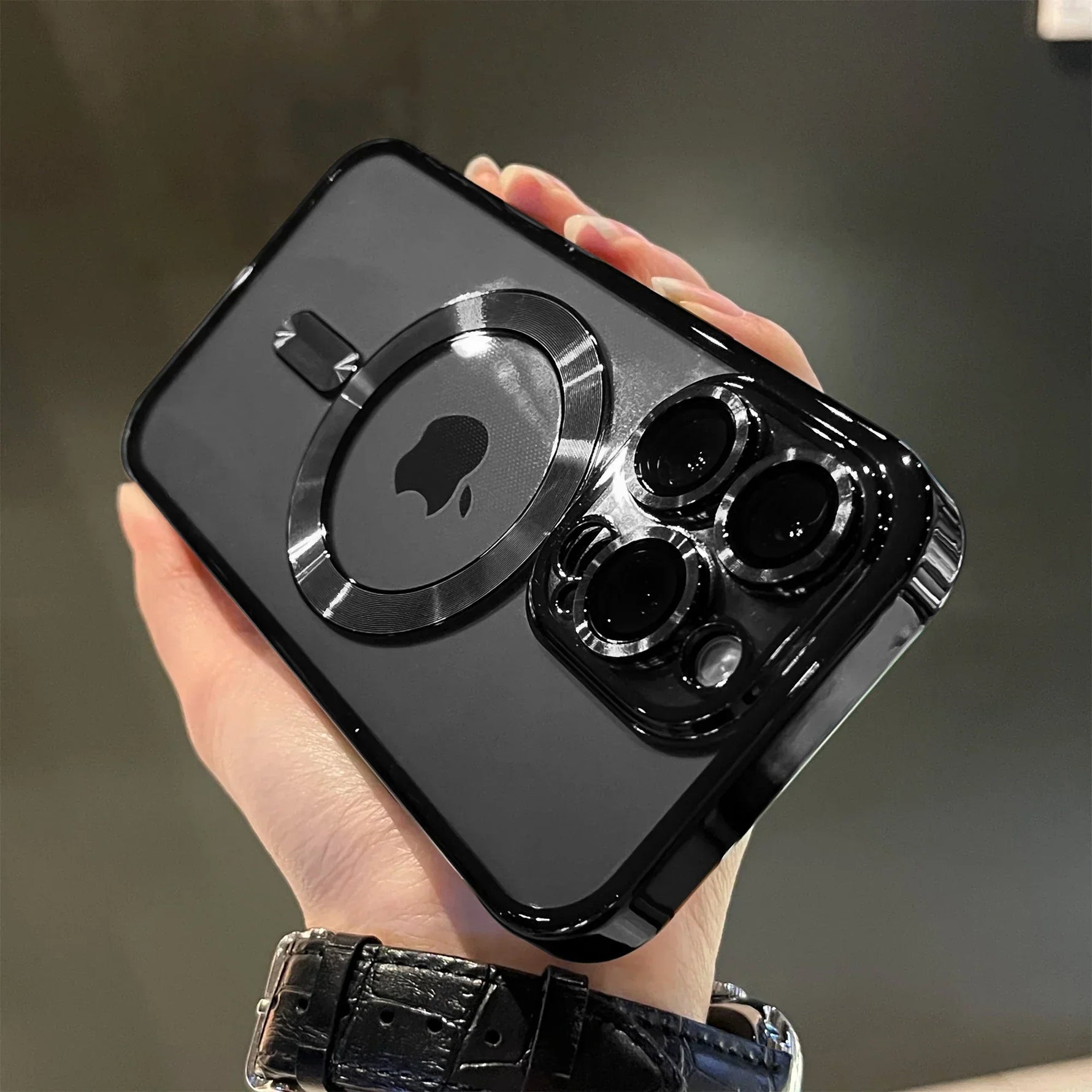 Transparente, flexible Magnethülle für iPhone