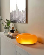 Kreisrunde Tischlampe im Donut-Design mit sanftem LED-Licht