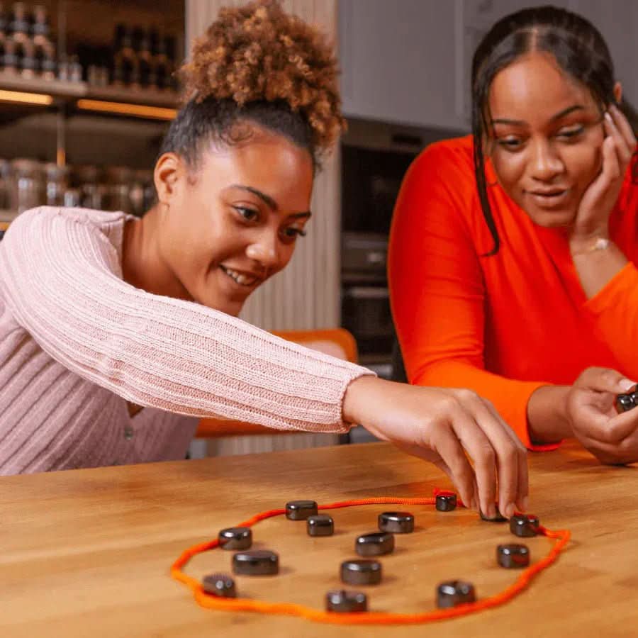 Schachmeister | Magnetisches Schachspiel – Kompakt & Robust für Zuhause und Unterwegs