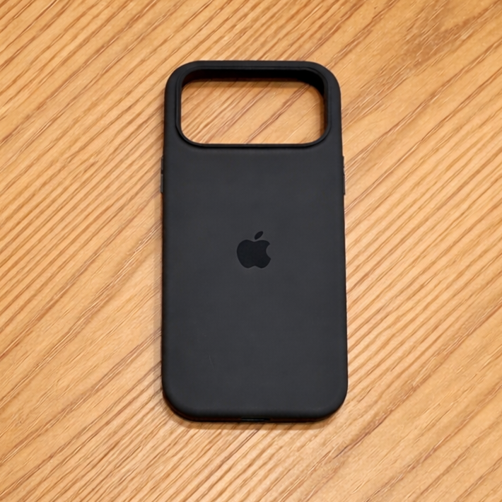 Elegante Silikonhülle mit MagSafe | Schlank & Stoßfest | Für iPhone | FlexiShield