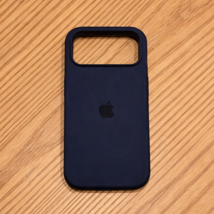 Elegante Silikonhülle mit MagSafe | Schlank & Stoßfest | Für iPhone | FlexiShield