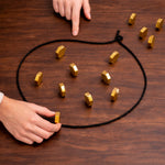Familienfreundliches Magnetspiel für Strategen und Denker