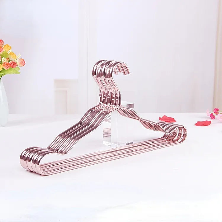 Stylish Metal Clothes Hangers for an Elegant Wardrobe (5 pieces)