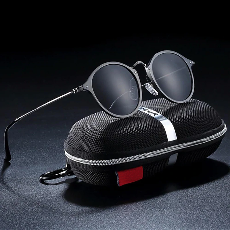 LuxeVision – Fashionable Men's Sunglasses UV400