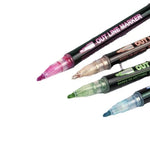 Funkelnde Marker für kreative Projekte auf jedem Material