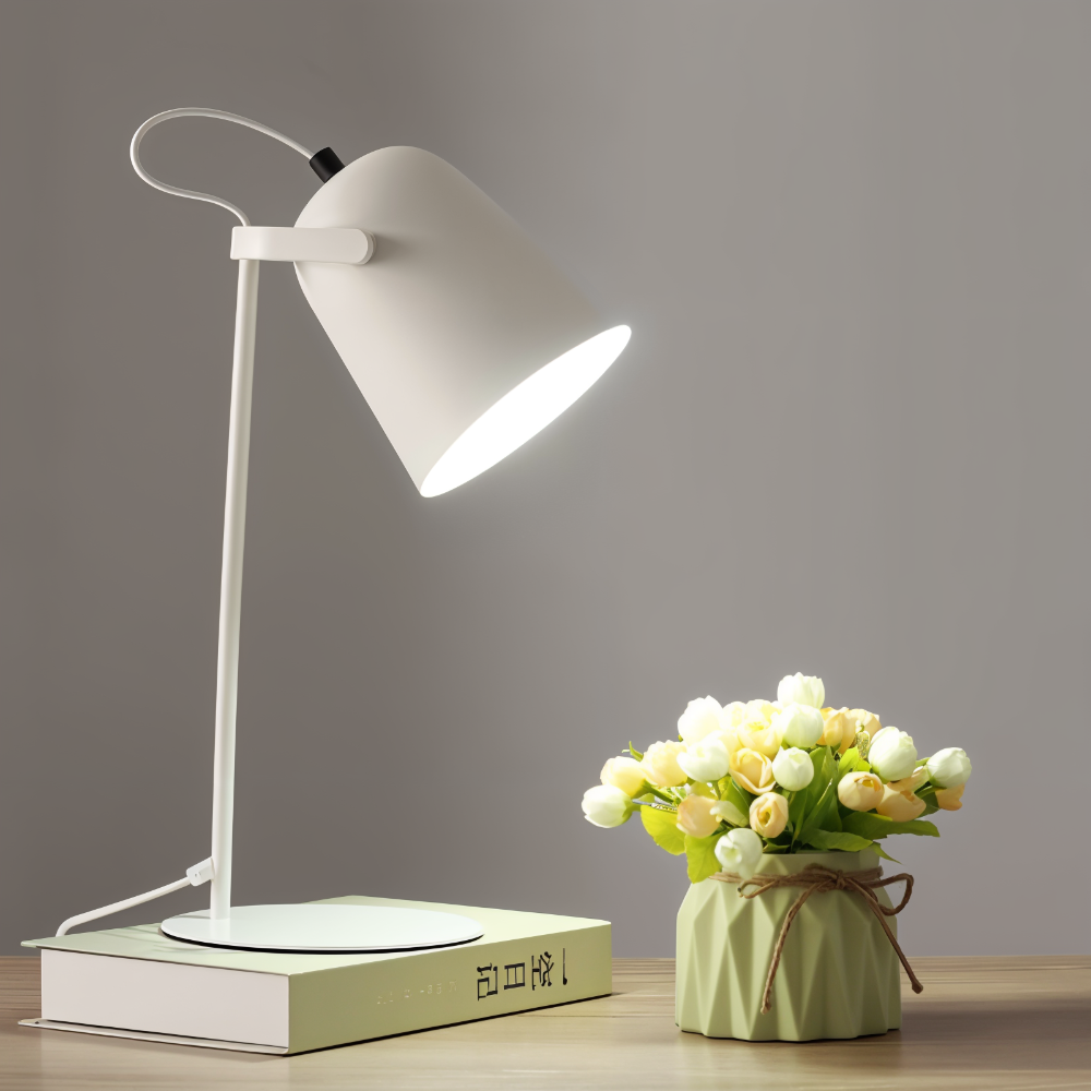 Flexible Table Lamp – Pleasant Light for Reading and Working