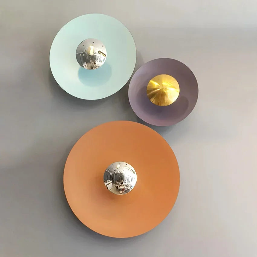LumaSphere | Stilvolle LED-Deckenlampe mit Farbwechsel und Verstellbarkeit