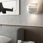 Wandleuchte mit Doppel-Spotlights – Sanfte, Schichtweise Beleuchtung für Ihr Zuhause