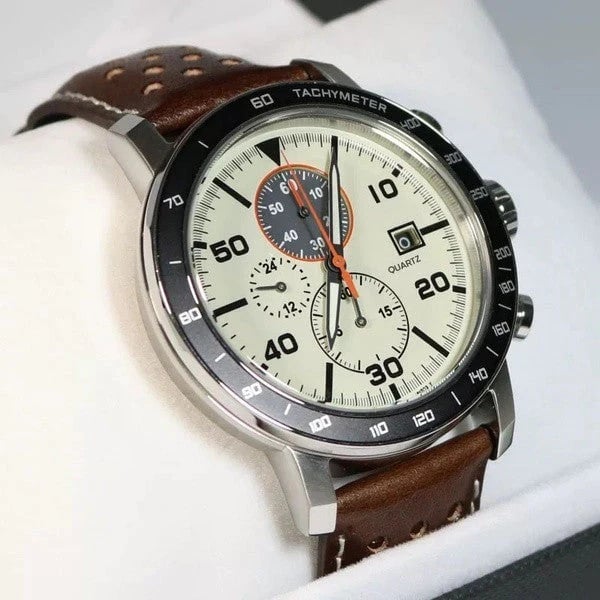 Versatile 6-Pin Watch for Every Occasion