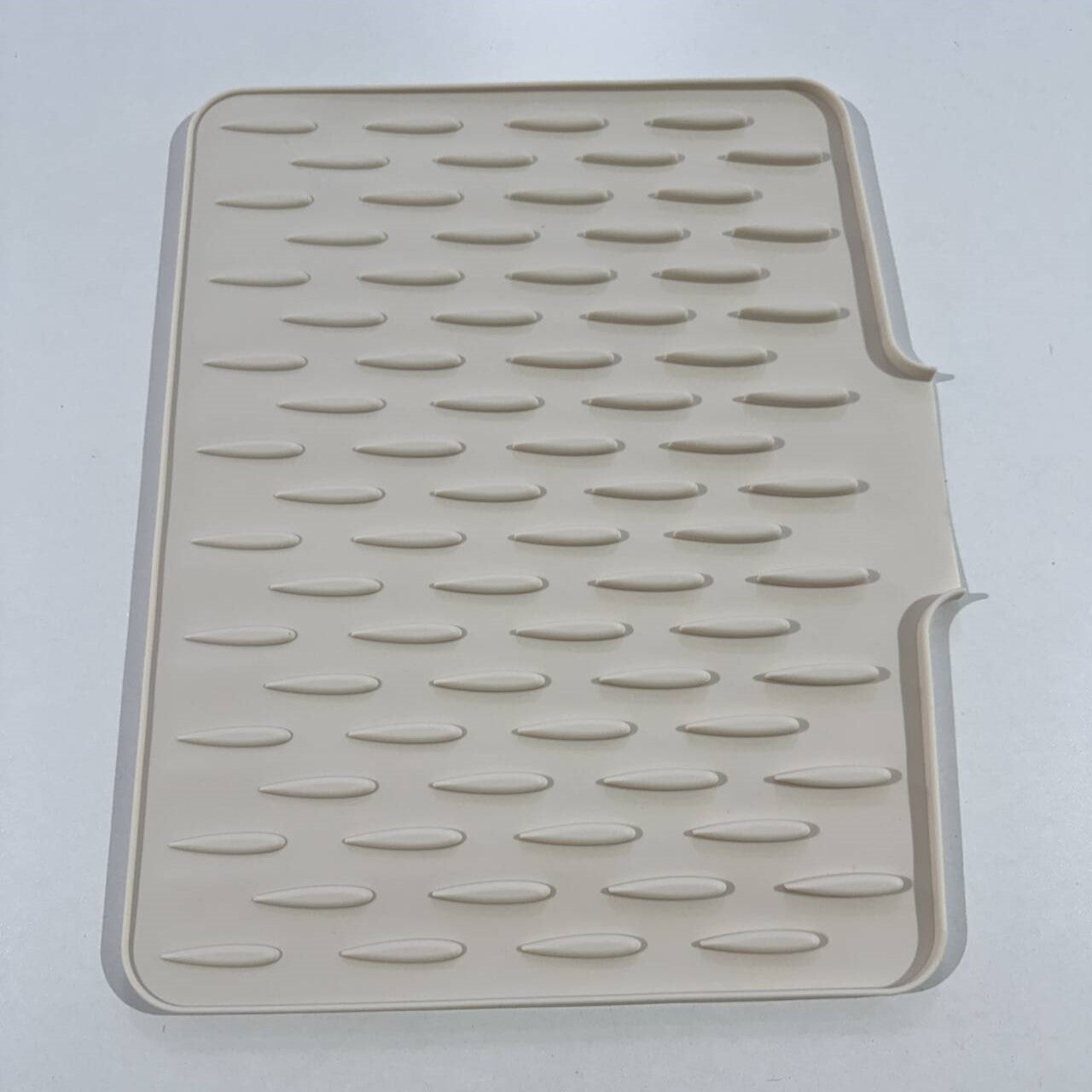 Vielseitige Silikonmatte für Trocknung und Hitzeschutz