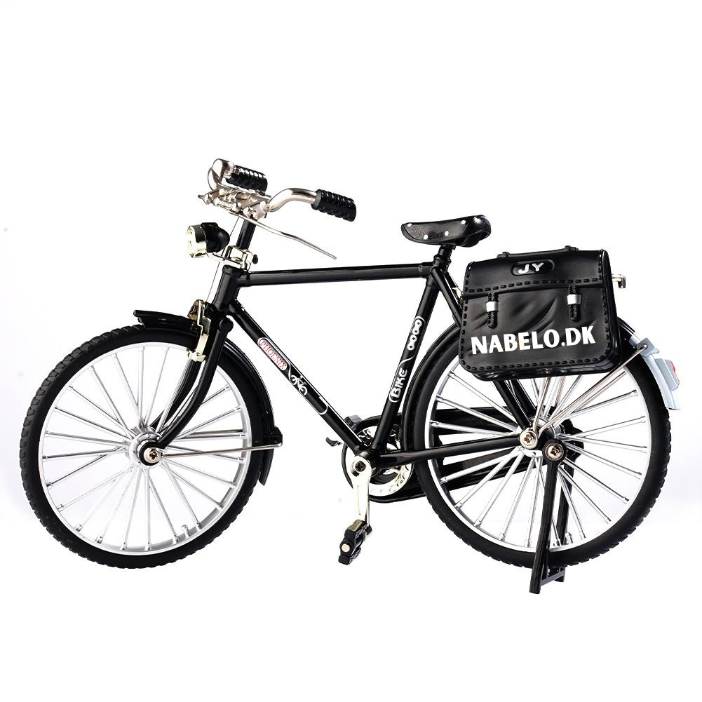Heartpiece – Nostalgic DIY Bicycle Model for Creative Minds