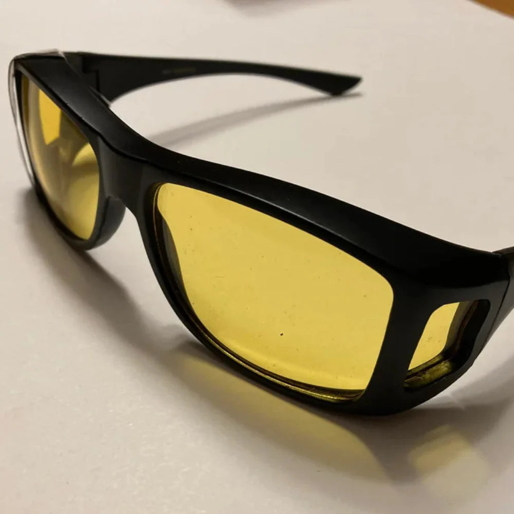 Nachtfahrbrille mit Anti-Blend-Technologie für sicheres Fahren
