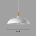 Elegante Pendelleuchte aus Eichenholz mit warmem LED-Licht