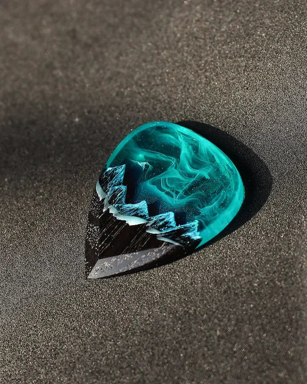 Aurora Borealis Guitar Pick