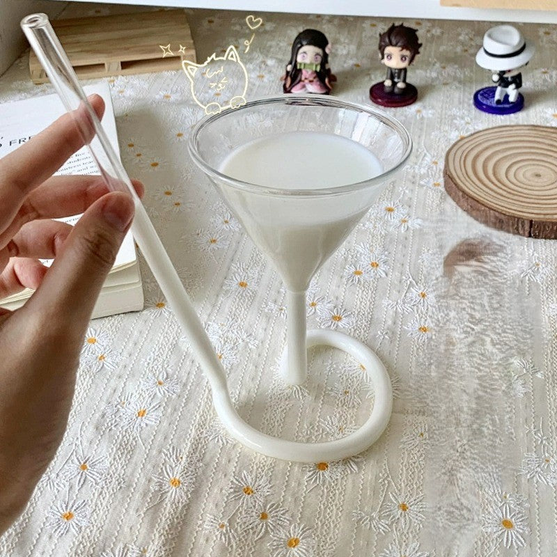 Kreative geometrische Weingläser und Cocktailgläser