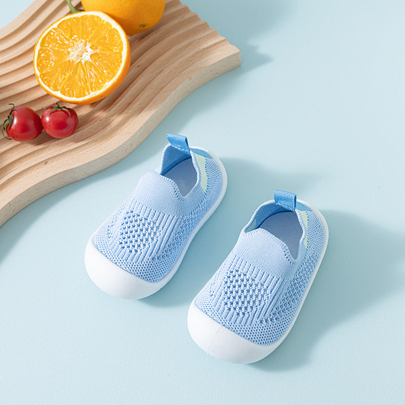 Bequeme Sneakers für Babys und Kinder