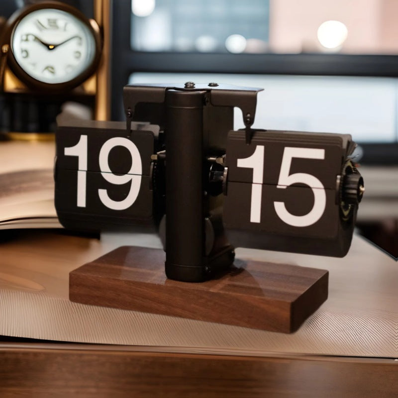 Retro Wanduhr mit Holzsockel – Stilvolle Tischuhr für Zuhause und Büro