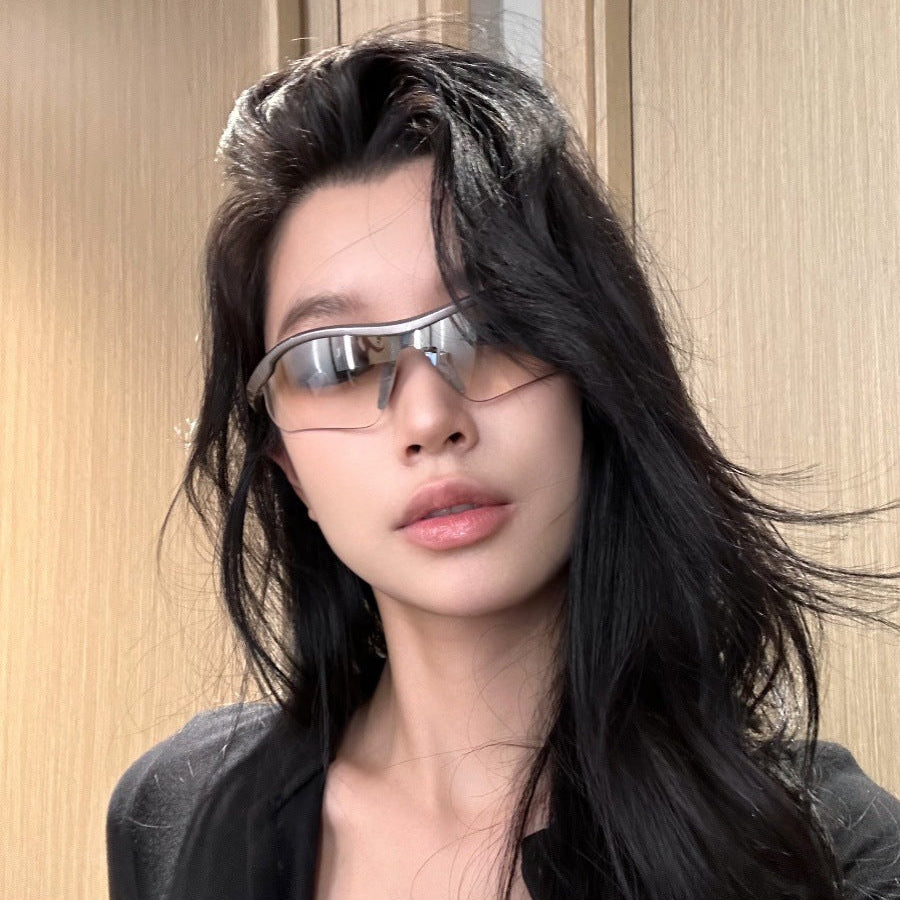 Retro Sonnenbrille mit UV-Schutz für trendbewusste Damen