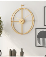 Schlichte Wanduhr mit geräuschlosem Mechanismus
