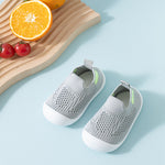 Bequeme Sneakers für Babys und Kinder