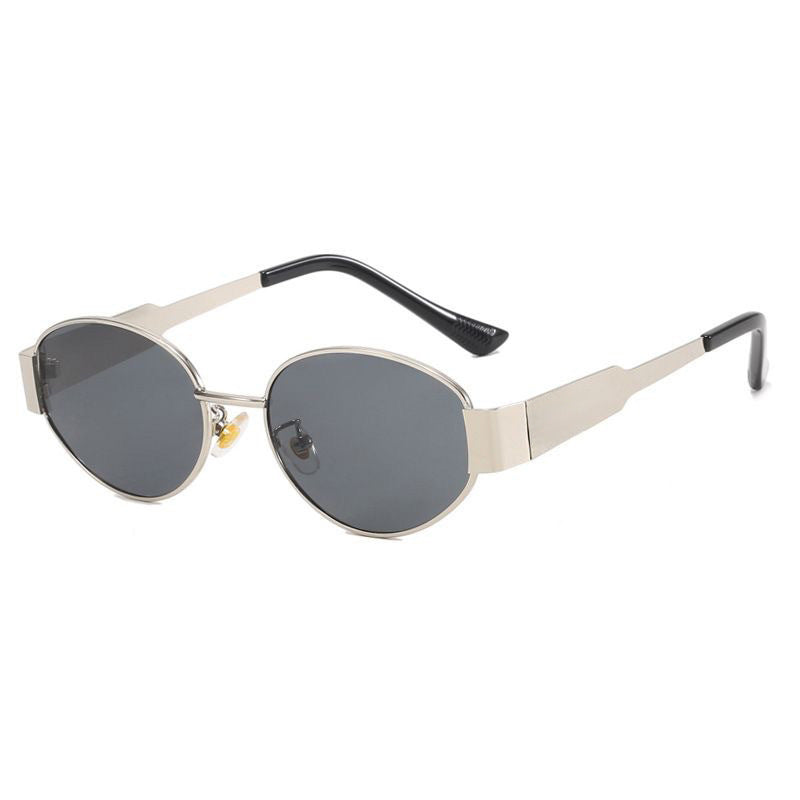 Sunny Elegance – Chic Sunglasses for Optimal Protection