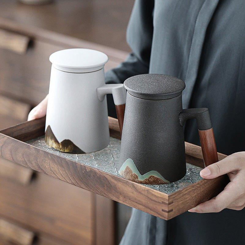 Naturinspirierte Teetasse aus Keramik mit integriertem Filter