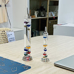 Eleganter Galileo-Thermometer mit 11 schwebenden Glaskugeln