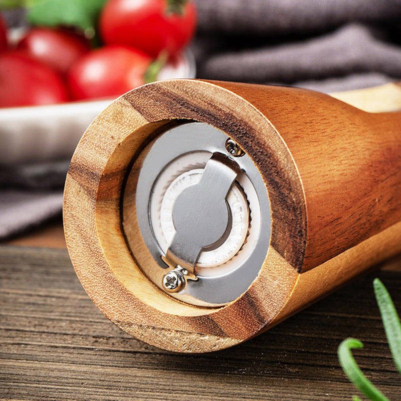 Stylish Spice Grinders for Precise Seasoning in Your Kitchen