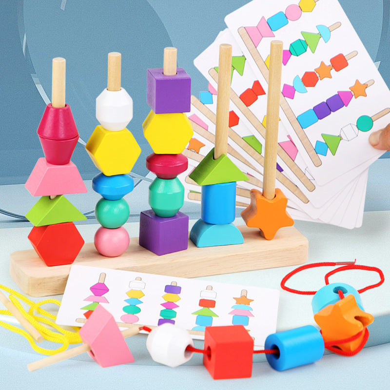 Holzspielzeug zur Förderung von Farben und Formen im Montessori-Stil