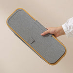 Eleganter Toilettenpapierhalter mit Schutzdeckel