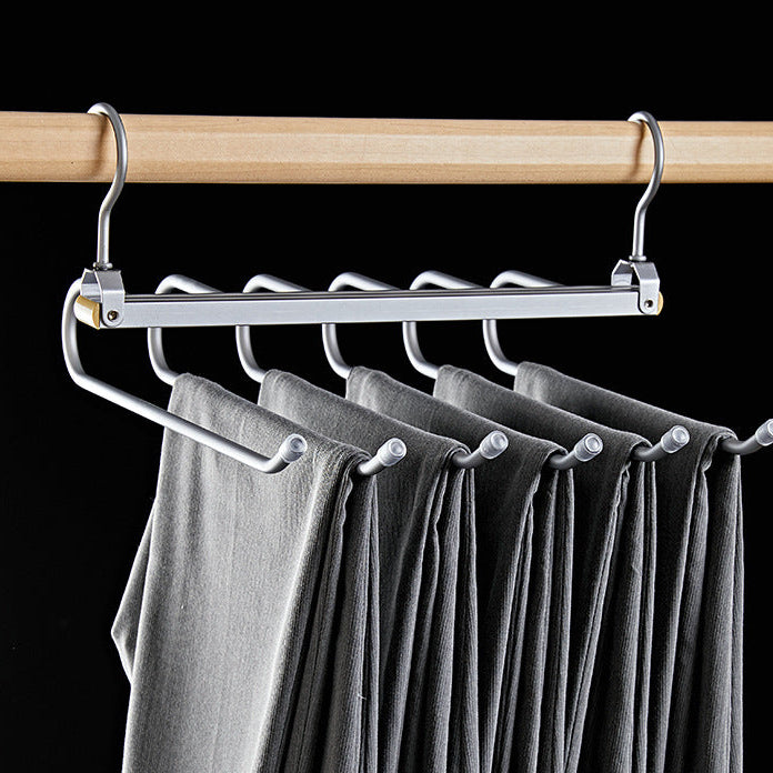 SmartSpace – Der elegante Kleiderständer für mehr Ordnung