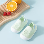 Bequeme Sneakers für Babys und Kinder