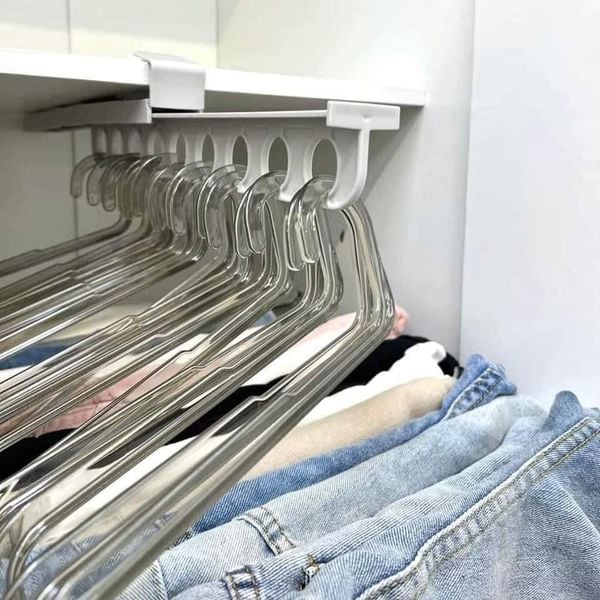 KleiderOrganisierer — Verwandeln Sie Ihren Kleiderschrank in eine stilvolle Oase