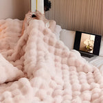 Flauschige Reise-Decke aus Kunstfell – Weiche und waschbare Fleece-Decke