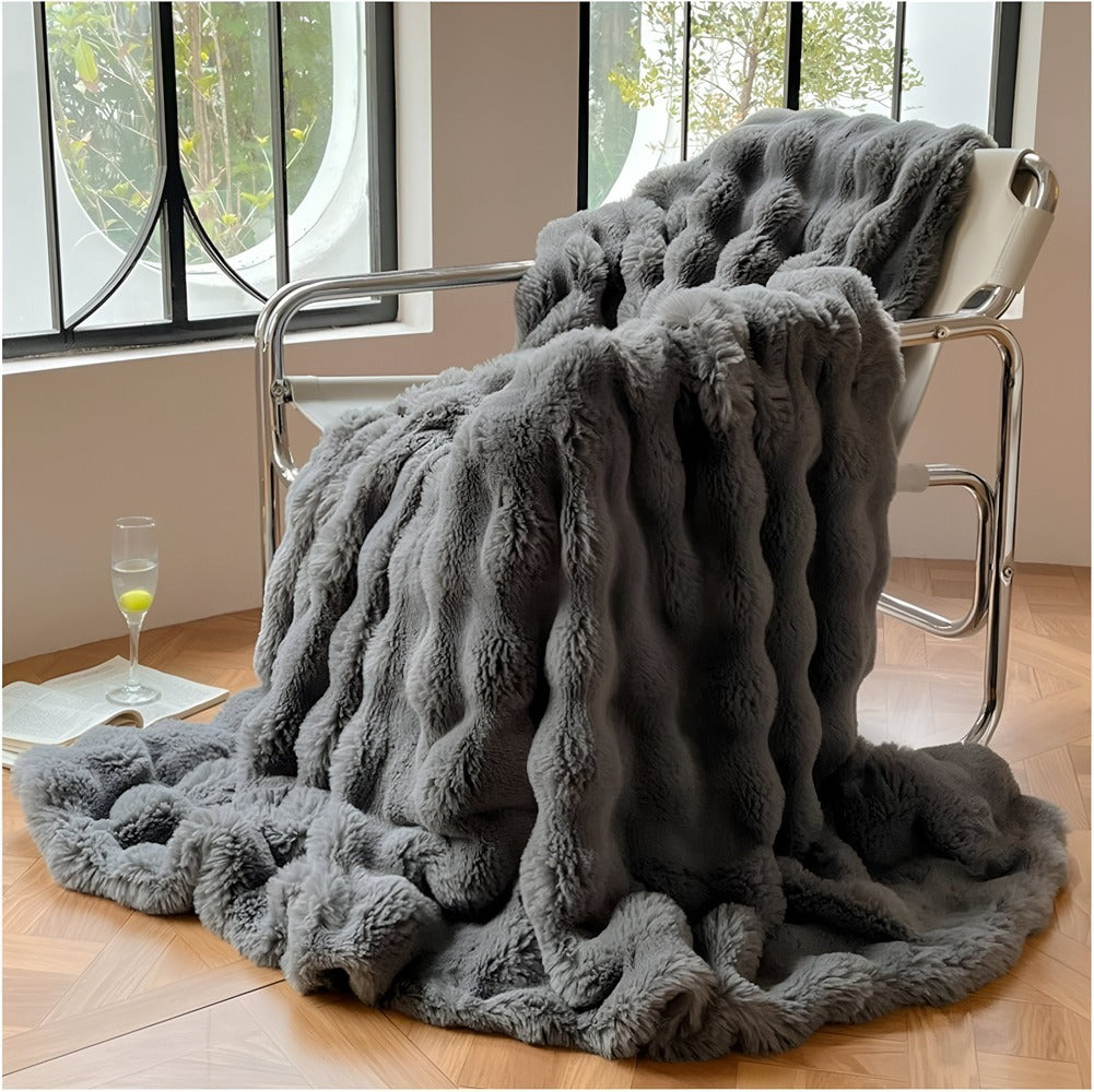 Flauschige Reise-Decke aus Kunstfell – Weiche und waschbare Fleece-Decke