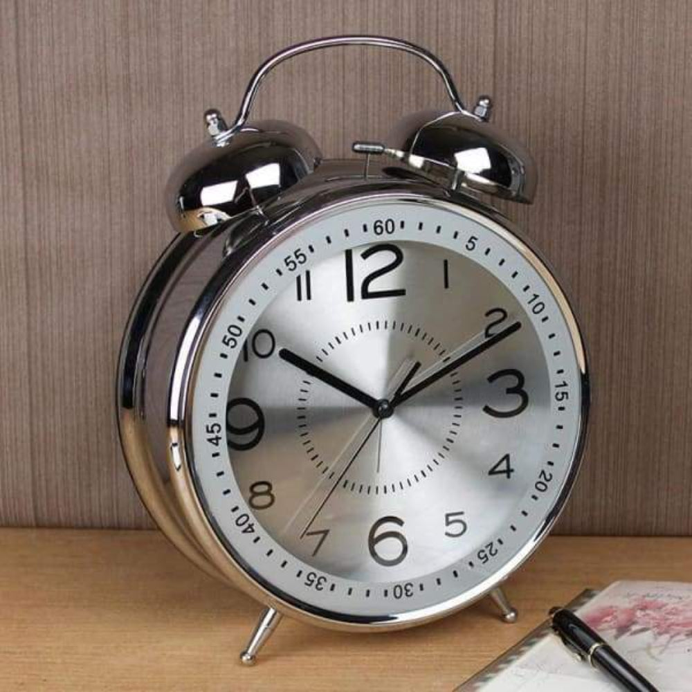 Klassische Alarmuhr mit Doppelglocken und Lautem Klang – Retro-Design aus Metall