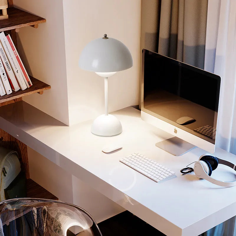 Elegante LED-Tischlampe LumiGlow | Dimmbar | USB-Aufladung | Modernes Design