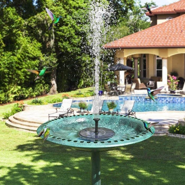 Beruhigender Solarbrunnen für Ihren Garten