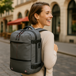Wasserdichter Kompressionsrucksack mit USB-Anschluss für Handgepäck – Packlite Slim