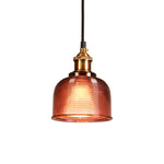 Elegante Pendelleuchte aus Glas im Retro-Stil