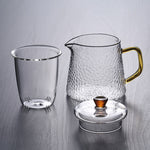 Elegante Glasteekanne mit integriertem Teefilter