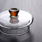 Elegante Glasteekanne mit integriertem Teefilter