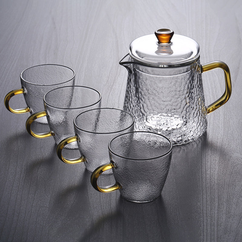Elegante Glasteekanne mit integriertem Teefilter