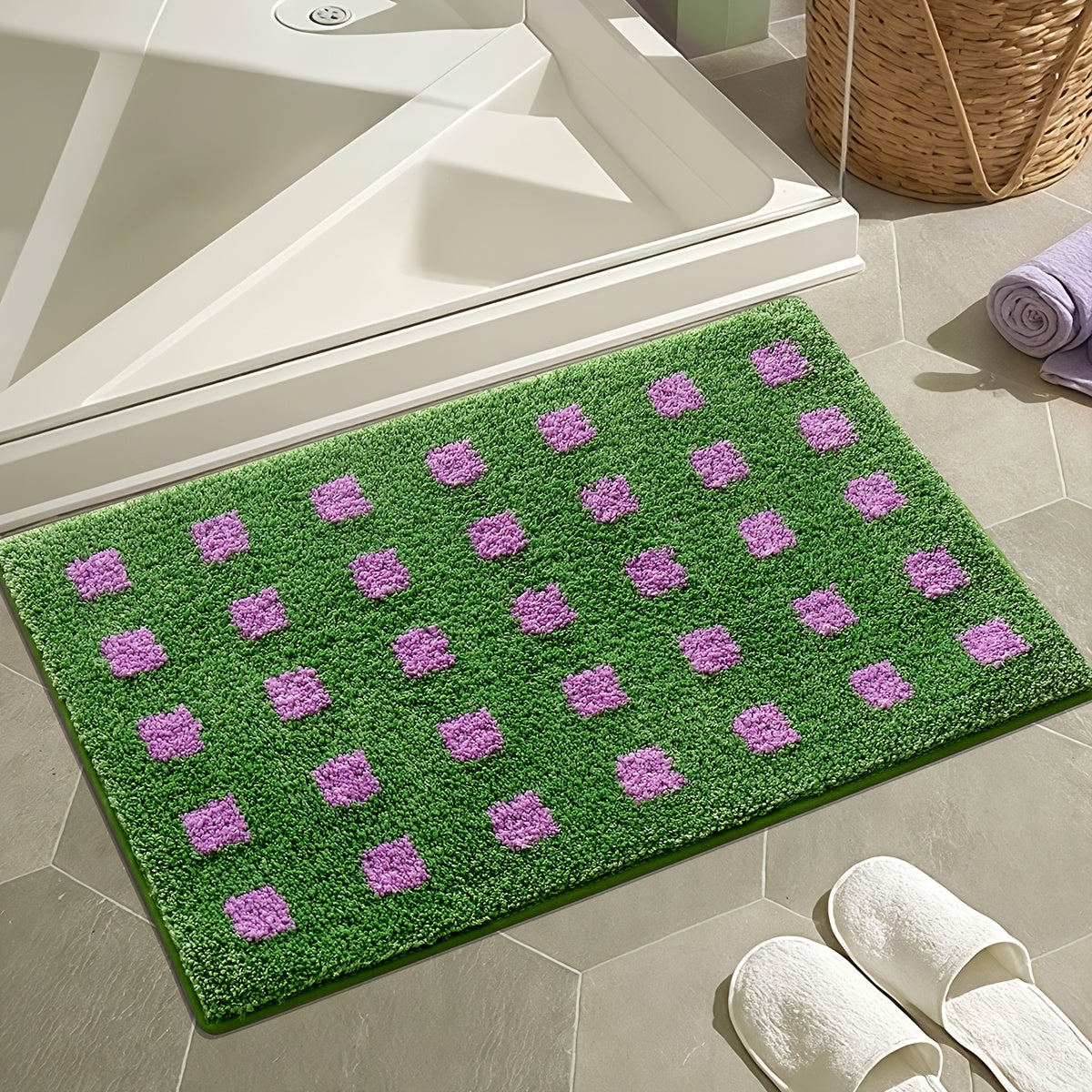 Elegant bathroom mat - non-slip and easy-care for maximum comfort
