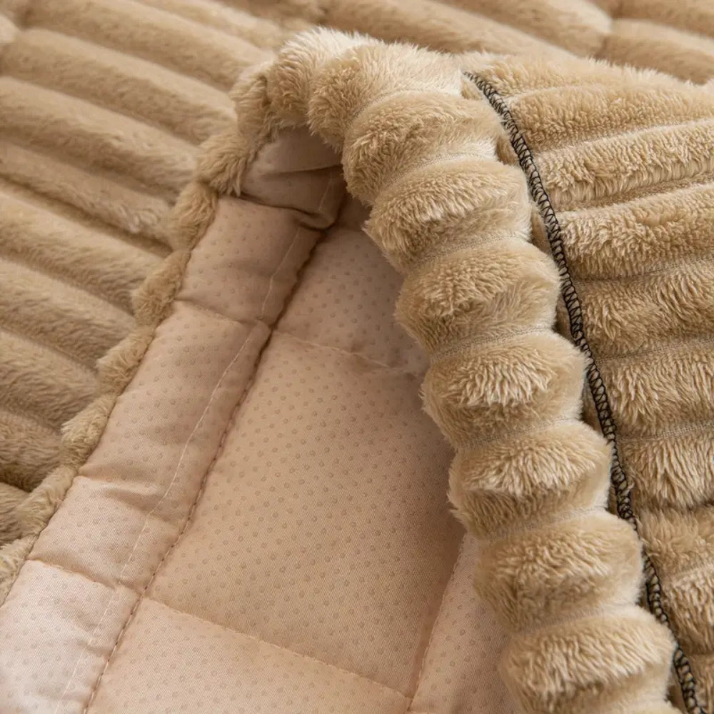 Luxurious sofa cover made of thick plush material