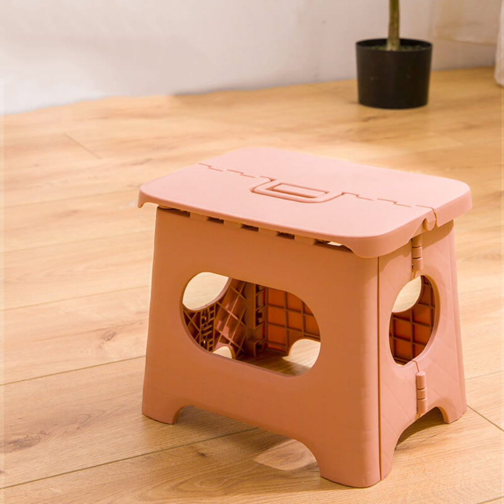 Compact Folding Stool with Handle – Ideal for Home and Travel